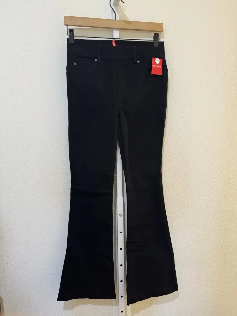 SPANX 20326Q Petite Flare in Clean Black Pull-on Stretch Jeans Size S Petite